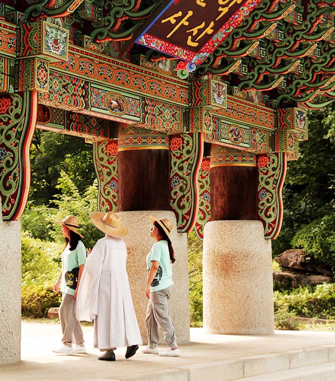 Find Your Zen Through These Templestay Programs in Korea