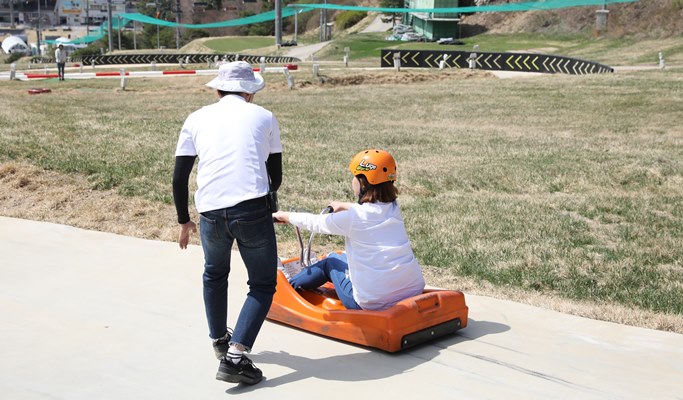 Ocean World Water Park (+ Luge / Sheep Farm) 1 Day Tour (~Aug)