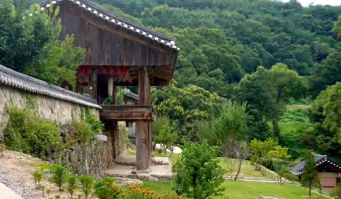 Andong 2D1N Tour from Daegu & Andong: Hahoe Folk Village & UNESCO-listed Bongjeongsa Templestay