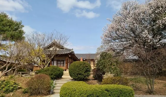 Andong & Gyeongju UNESCO 3D2N Tour - from Seoul (Apr 30~Oct 29)