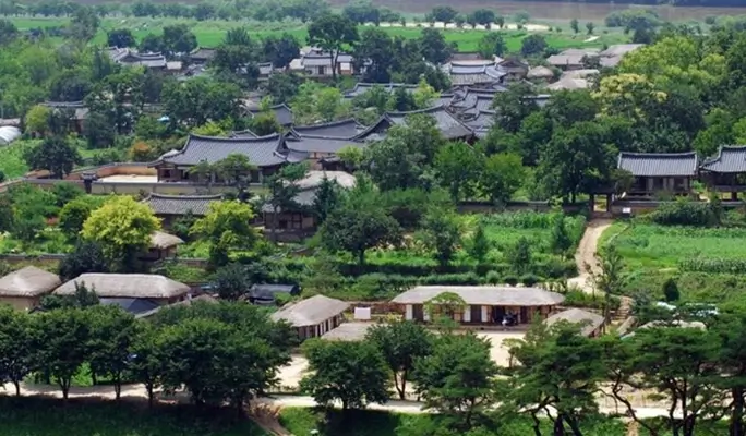 Andong & Gyeongju UNESCO 3D2N Tour - from Seoul (Apr 30~Oct 29)