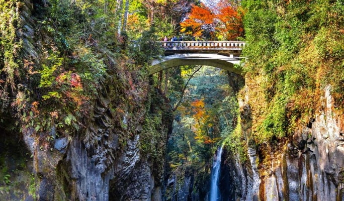 Miyazaki  Kamishikimi Kumanoza Shrine & Takachiho Gorge 1 Day Tour from Fukuoka