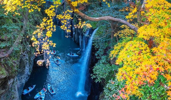 Miyazaki  Kamishikimi Kumanoza Shrine & Takachiho Gorge 1 Day Tour from Fukuoka