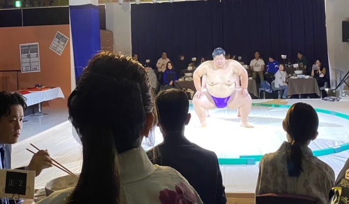 Sumo Show and Kimono Experience in Osaka