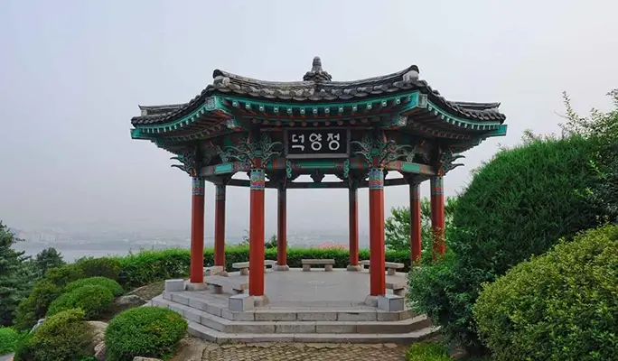 Aegibong Peace Ecopark & Suspension Bridge + Eunpyeong Hanok Village Tour (+ Haneul Park/ Haengju Fortress options)