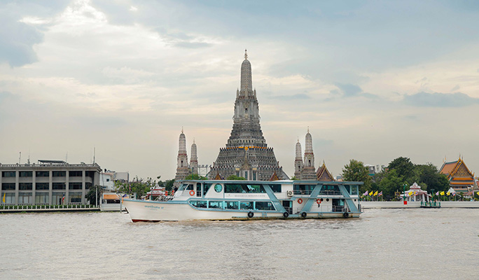 Luxurious Afternoon Tea Set on Shangri La Horizon Cruise in Bangkok