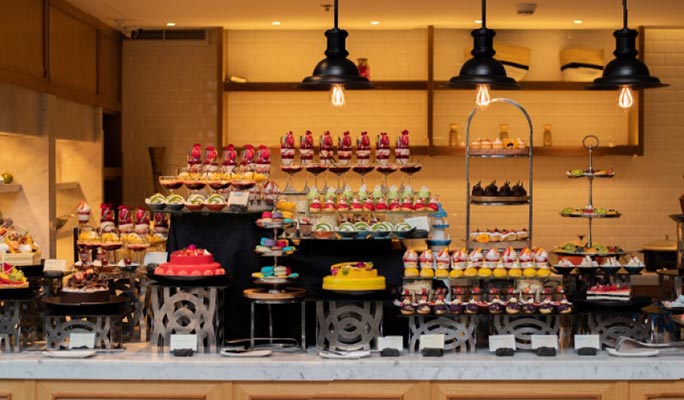 Luxurious Afternoon Tea/ Seafood Dinner Buffet in InterContinental Pattaya Resort