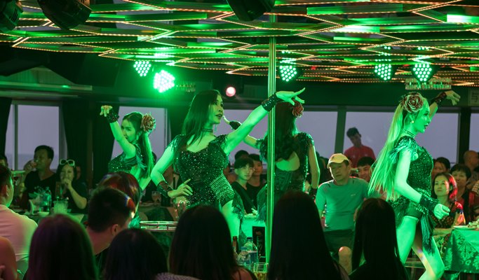 Pattaya All Star Seafood Buffet Dinner Cruise - Trazy, Your Travel Shop 