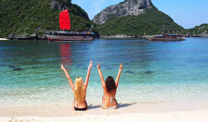 Ang Thong National Marine Park Semi-Private Yacht Tour (+Snorkeling/ Kayaking) - from Koh Samui (+ Hotel Transfer)