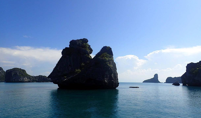 Ang Thong National Marine Park Semi-Private Yacht Tour (+Snorkeling/ Kayaking) - from Koh Samui (+ Hotel Transfer)