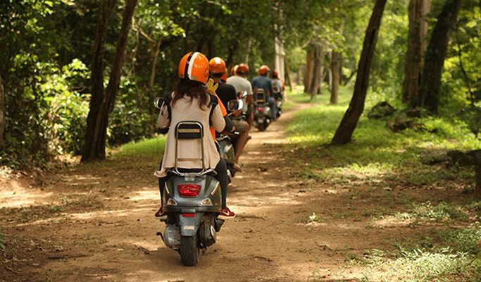 Angkor 3 Temples + Baksei Chamkrong + Srah Srang Pond 1 Day Tour by Vespa Scooter with Driver (Join-in/Private)