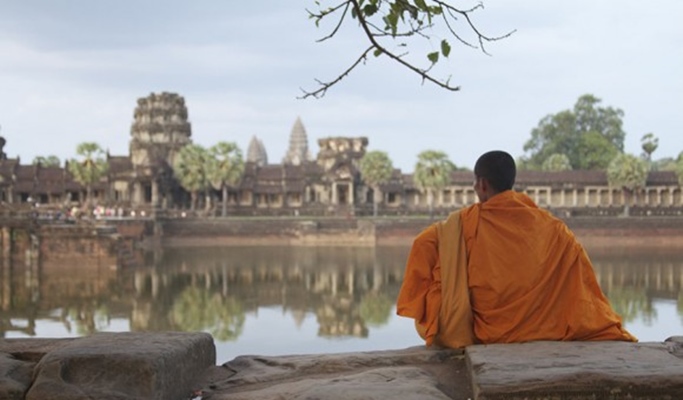 Angkor 3 Temples Sunrise Tour by Vespa Scooter with Driver (Half Day) (Join-in/Private)