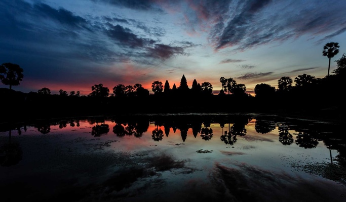 Angkor 3 Temples Sunrise Tour (Half Day)