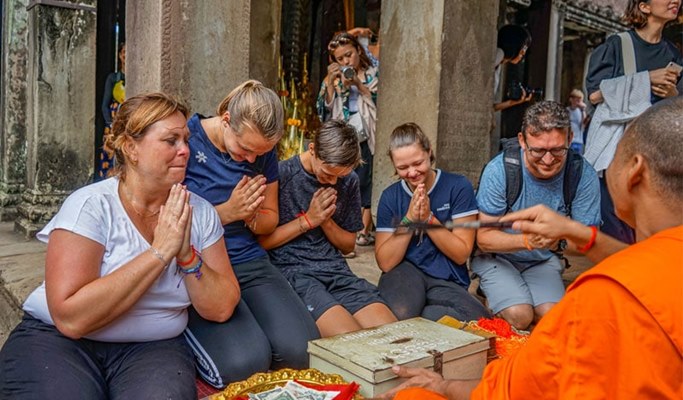 Angkor 3 Temples + Preah Khan Sunrise & Bike Tour (Half Day)