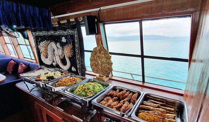 Ang Thong National Marine Park Semi-Private Yacht Tour (+Snorkeling/ Kayaking) - from Koh Samui (+ Hotel Transfer)