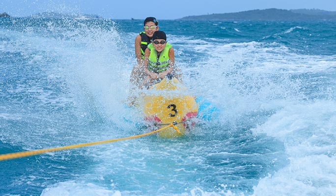 Phuket Banana Beach 1 Day Tour by Speedboat (+Lunch)  (+ Hotel Transfer)
