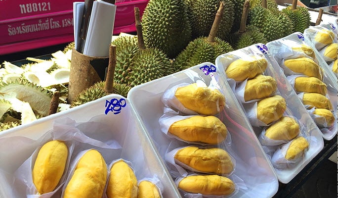 Bucket List + Dragon's Belly: Bangkok Small Group Tour