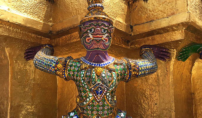 Bucket List: Bangkok's Old City Rattanakosin Temple & Palace Tour (Half Day)