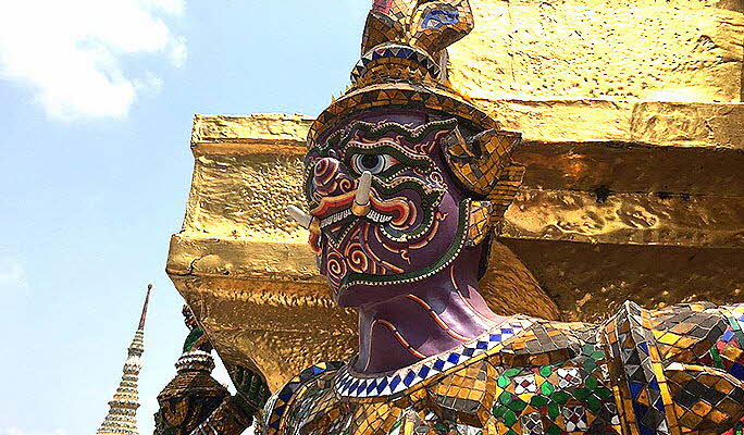Bucket List: Bangkok's Old City Rattanakosin Temple & Palace Tour (Half Day)