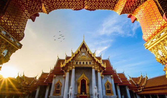 Bangkok Half Day Temple Tour (Wat Pho + Wat Traimit + Marble Temple option) (+ Hotel Transfer)
