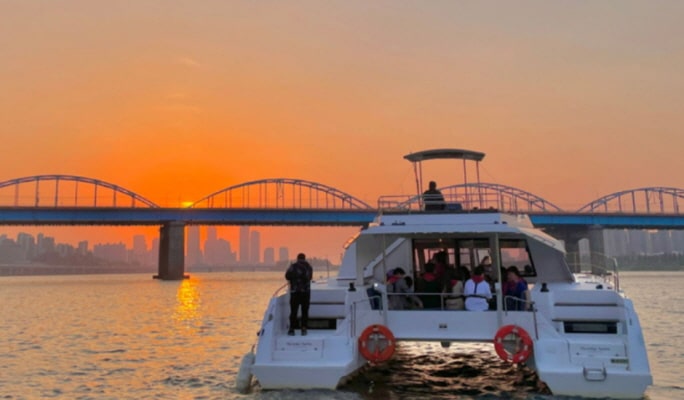 Banpo Hangang River Yacht Tour (Join-in)