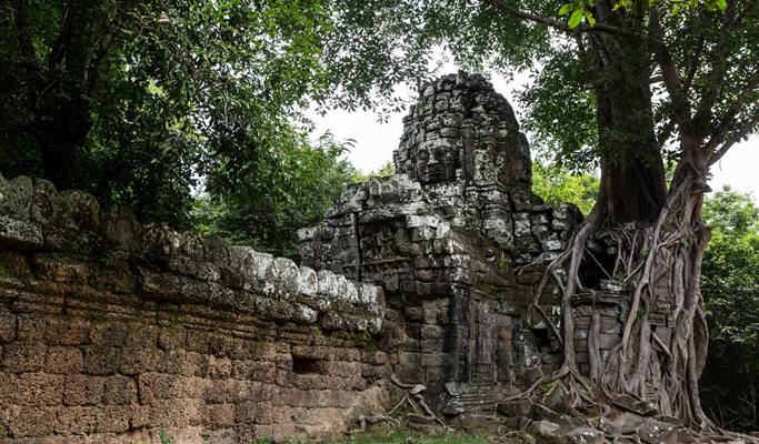 Angkor Temples Tour: Pre Rup + Banteay Srei + East Mebon + Ta Som + Preah Khan 1 Day Tour