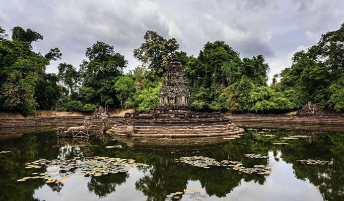 Angkor Temples Tour: Pre Rup + Banteay Srei + East Mebon + Ta Som + Preah Khan 1 Day Tour