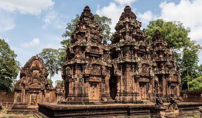 Angkor Temples Tour: Pre Rup + Banteay Srei + East Mebon + Ta Som + Preah Khan 1 Day Tour