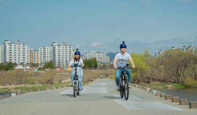 Standard/Electric Bicycle Rental in Daegu