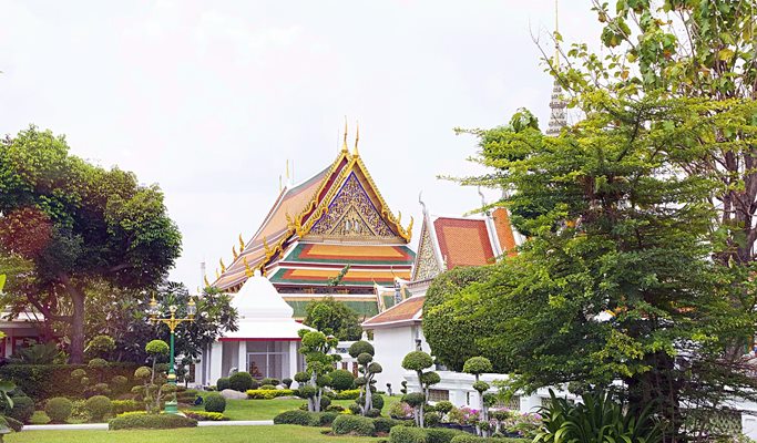Bangkok Chao Phraya River & Canals Private Boat Tour (Half day)