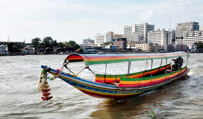 Bangkok Chao Phraya River & Canals Private Boat Tour (Half day)
