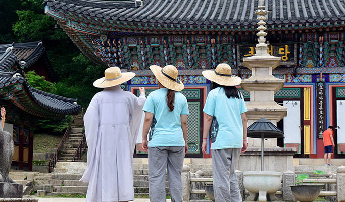 Templestay Korea: Bongsunsa Temple (Half Day)