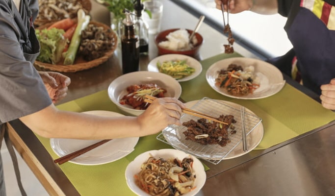 Korean Cooking Class in a Traditional Hanok near Bukchon Hanok Village