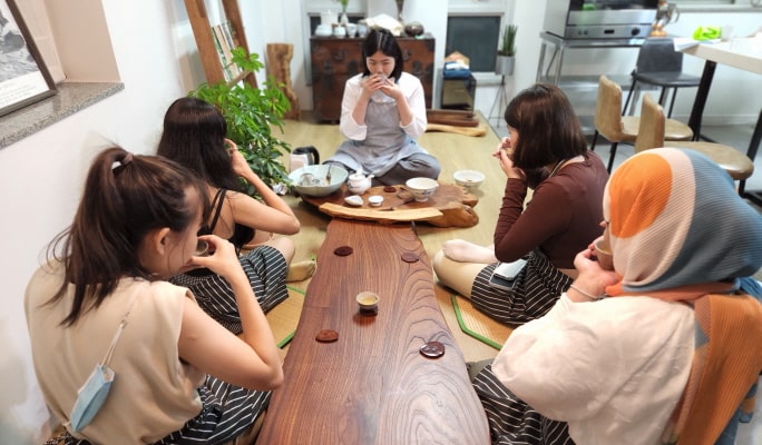 Busan Local Food Cooking Class + Market Tour With a Local Chef