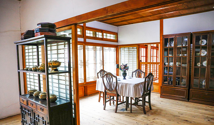 Korean History & Busan Gourmet Virtual Tour (Live Commentary)