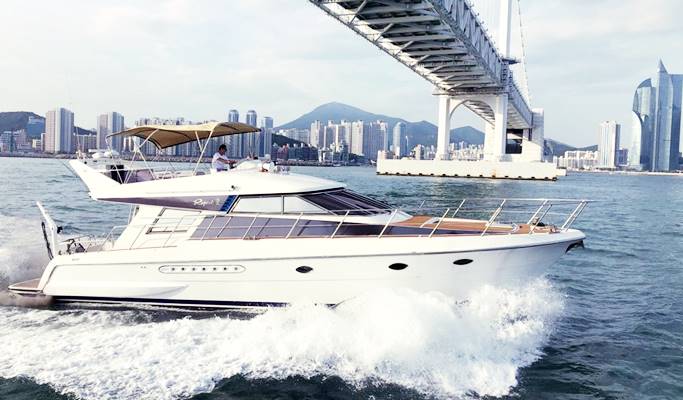 Busan Luxury Public Yacht Tour
