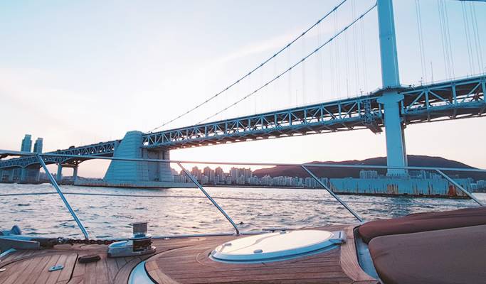 Busan Luxury Public Yacht Tour