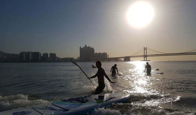 Stand Up Paddleboarding (SUP) at Gwangalli Beach, Busan: Paddleboard Rental & Basic Training
