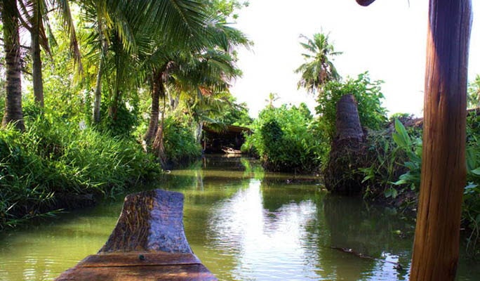 River of Kings: Bangkok Chao Phraya Canal Boat Tour