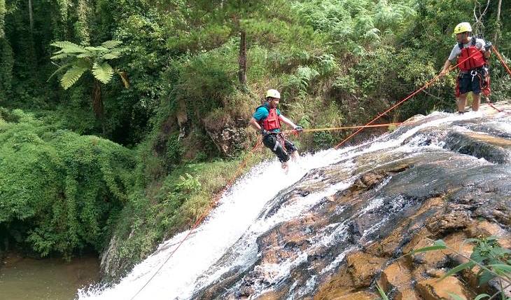 Canyoning (Waterfall Rappelling) Experience in Da Lat City