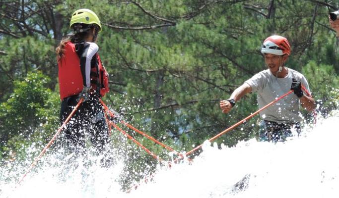 Canyoning (Waterfall Rappelling) Experience in Da Lat City