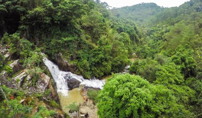 Canyoning (Waterfall Rappelling) Experience in Da Lat City
