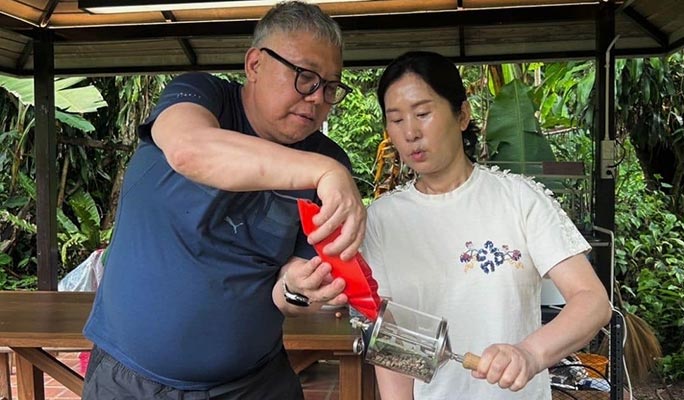 Chiang Mai Organic Coffee Farm Half Day Tour by Zeit Roaster (+ Hotel Transfer option)