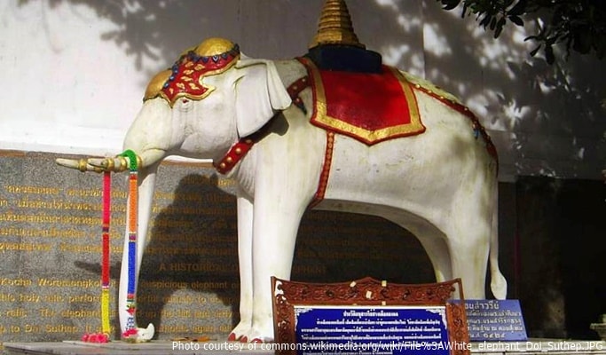 Wat Phra That Doi Suthep & Hmong Hill Tribe Village Tour in Chiang Mai (Half Day)