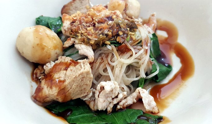 Chiang Mai Half Day Foodie Tour (+Transfer option)