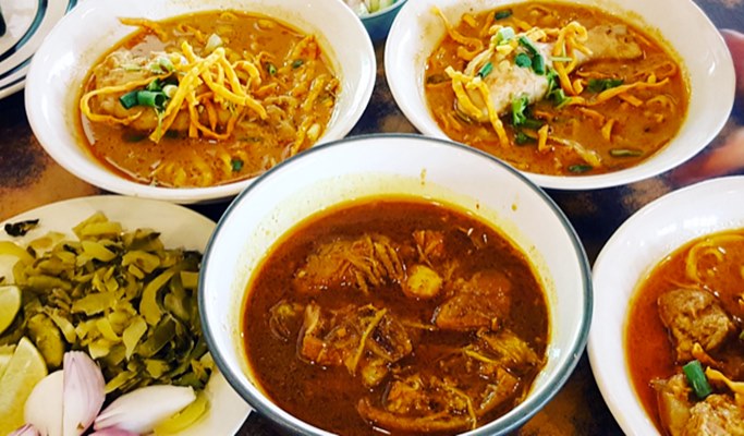 Chiang Mai Half Day Foodie Tour (+Transfer option)