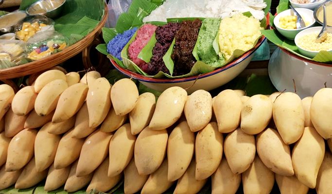 Chiang Mai Half Day Foodie Tour (+Transfer option)