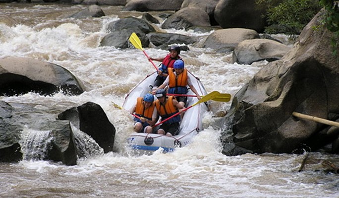 Mae Taeng River Whitewater Rafting
