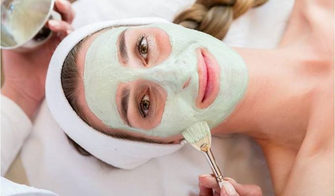 K-Beauty: Chiropractic Therapy + Facial Skincare Experience in Gangnam, Seoul