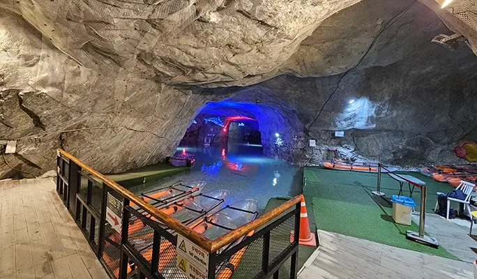 Chungju 1 Day Tour: Lake Cruise + Cheongpung Cable Car + Hwalok Cave - from Seoul